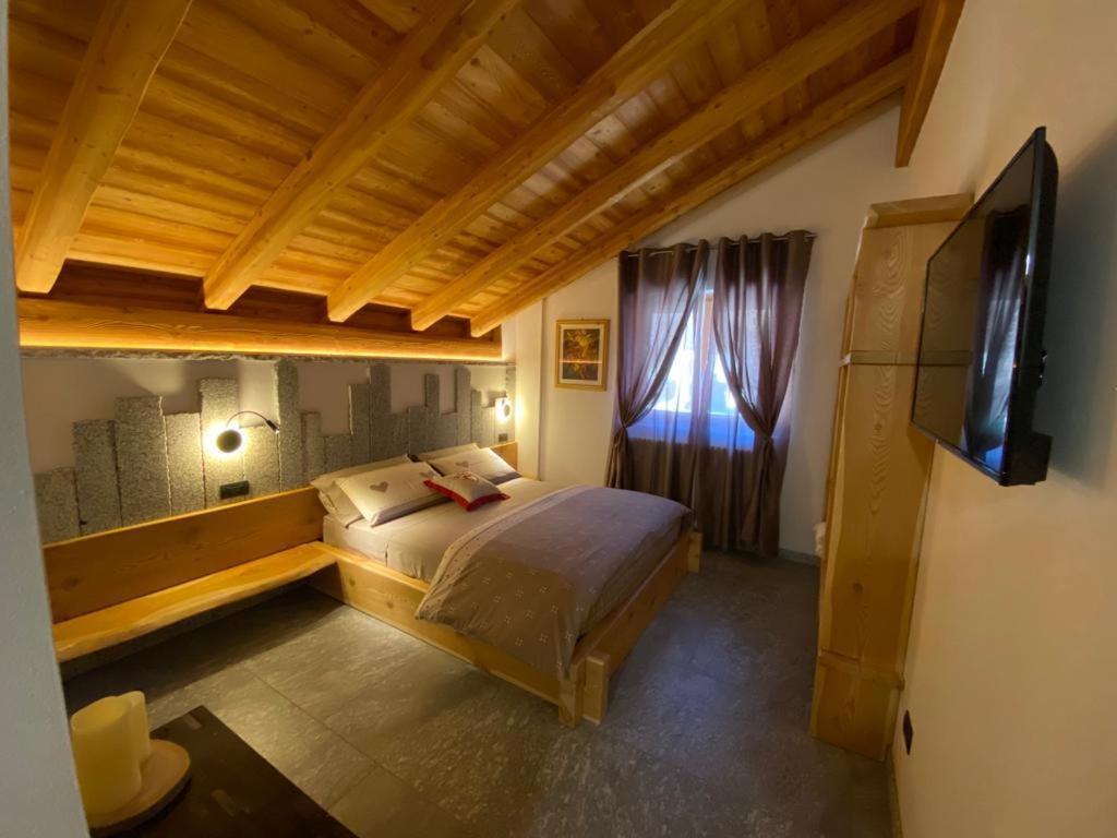 B&B Casa Il Sasso 핀졸로 외부 사진