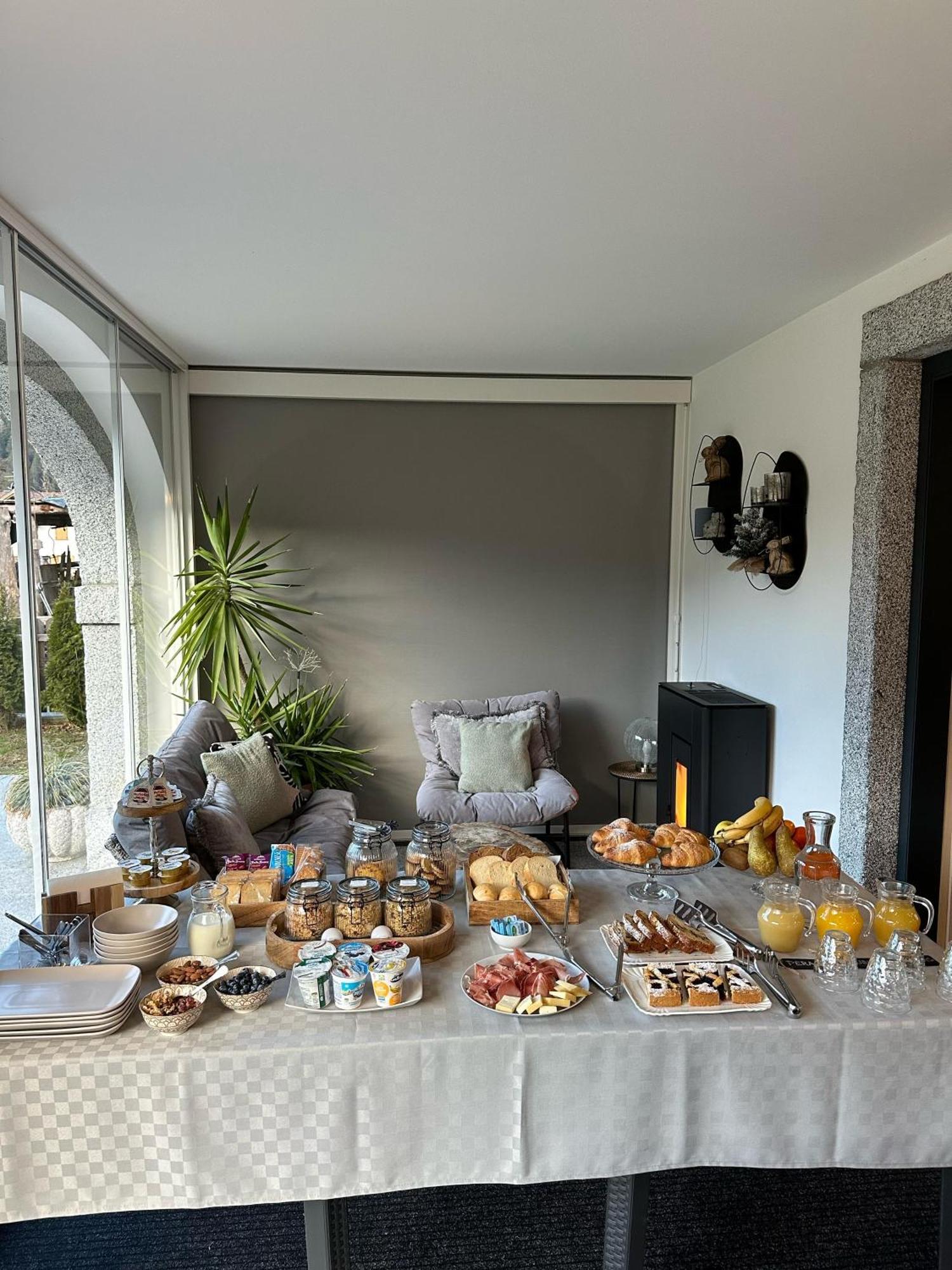 B&B Casa Il Sasso 핀졸로 외부 사진